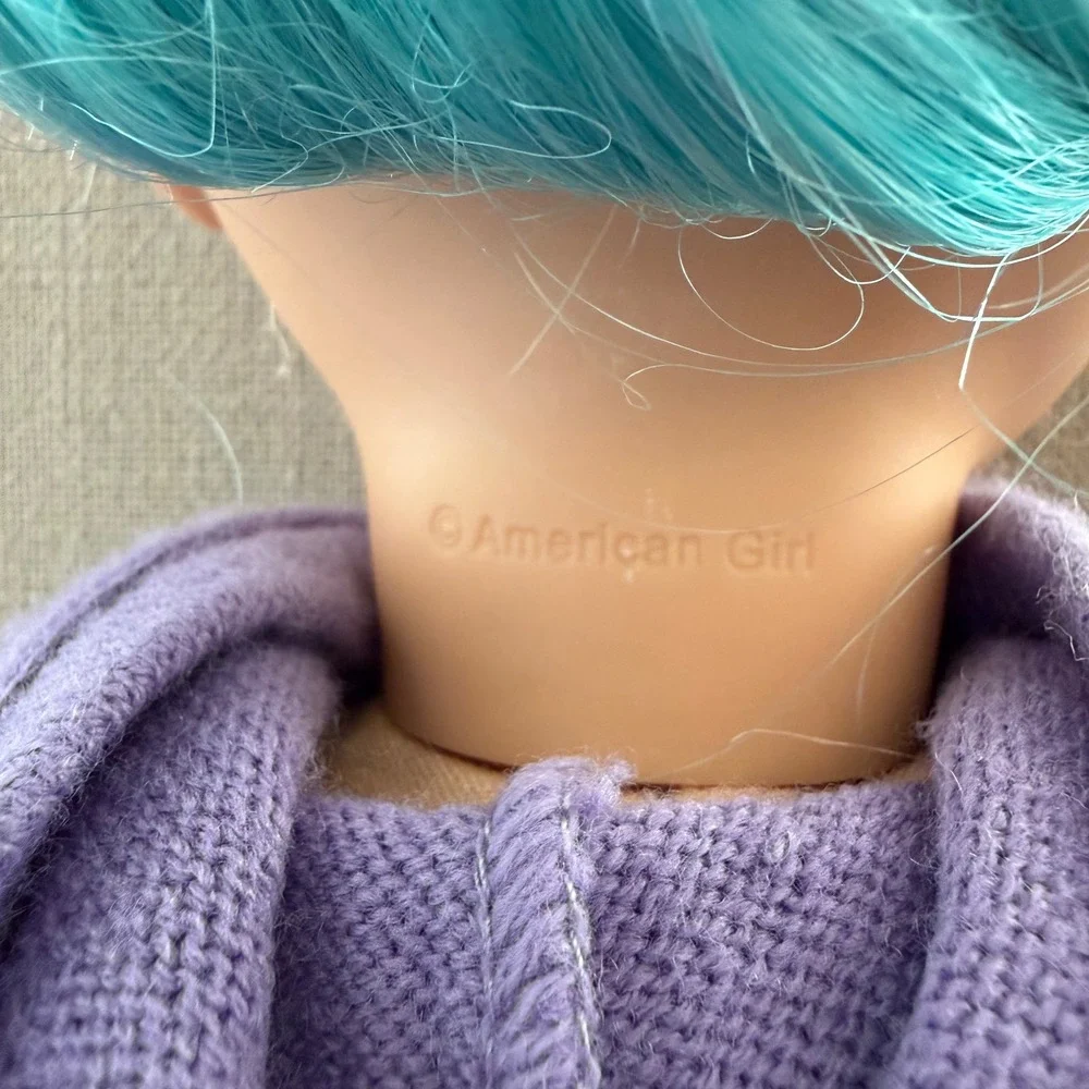 American Girl Doll 2017 Truly Me Blue Pink Hair Dressed Pierced Ears‎ Blue Eyes